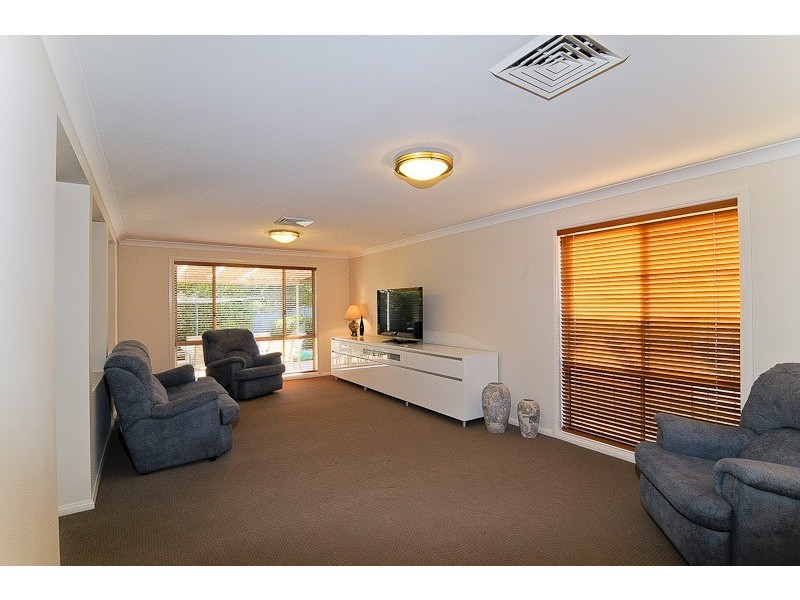 46 Millcroft Way, Beaumont Hills NSW 2155