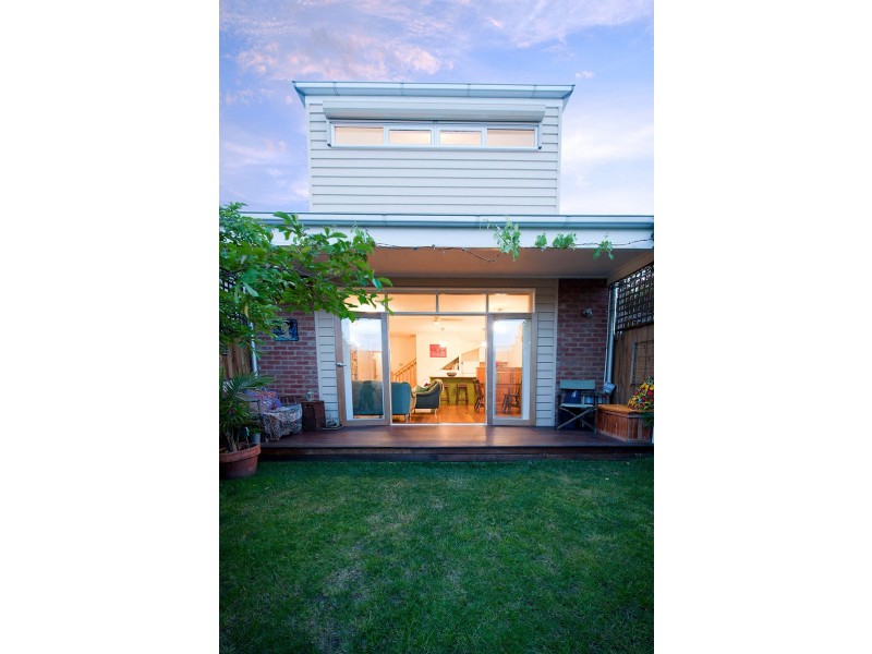 38 Walter St, Seddon VIC 3011