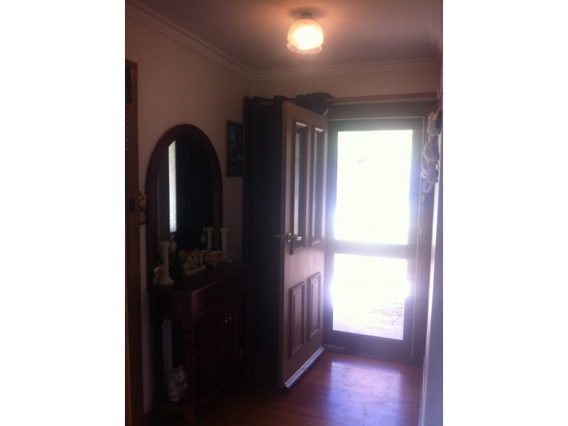 24 ELIZABETH STREET, Penguin TAS 7316