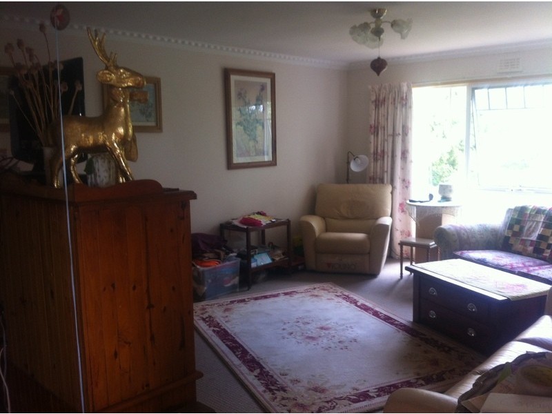 24 ELIZABETH STREET, Penguin TAS 7316