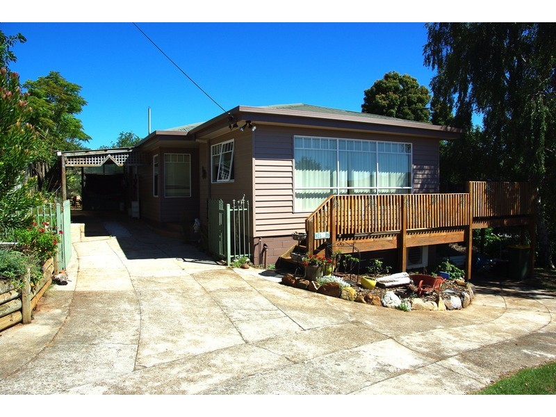 24 ELIZABETH STREET, Penguin TAS 7316