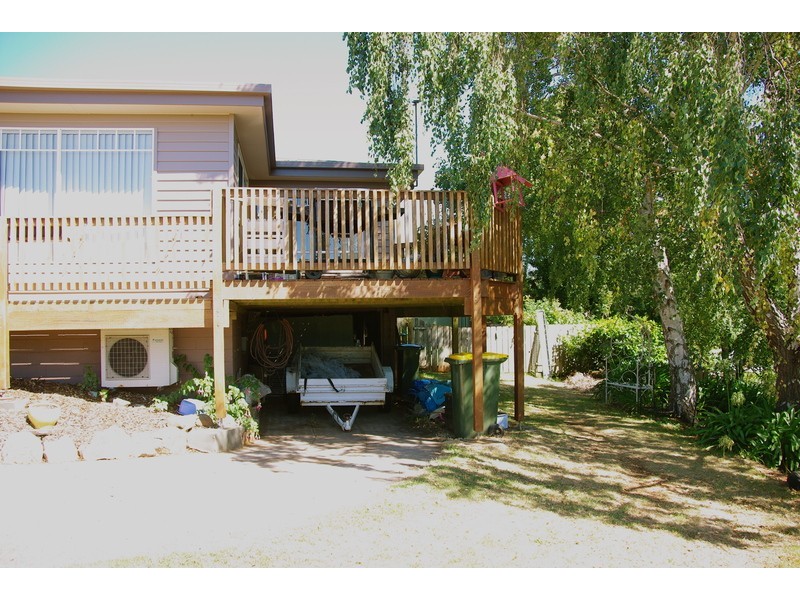 24 ELIZABETH STREET, Penguin TAS 7316