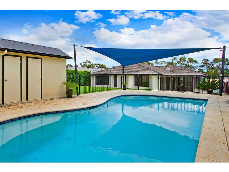 7  Lenola Cres, Blue Haven NSW 2262