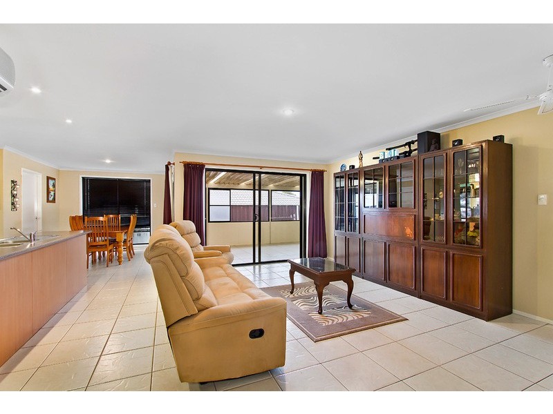 7  Lenola Cres, Blue Haven NSW 2262