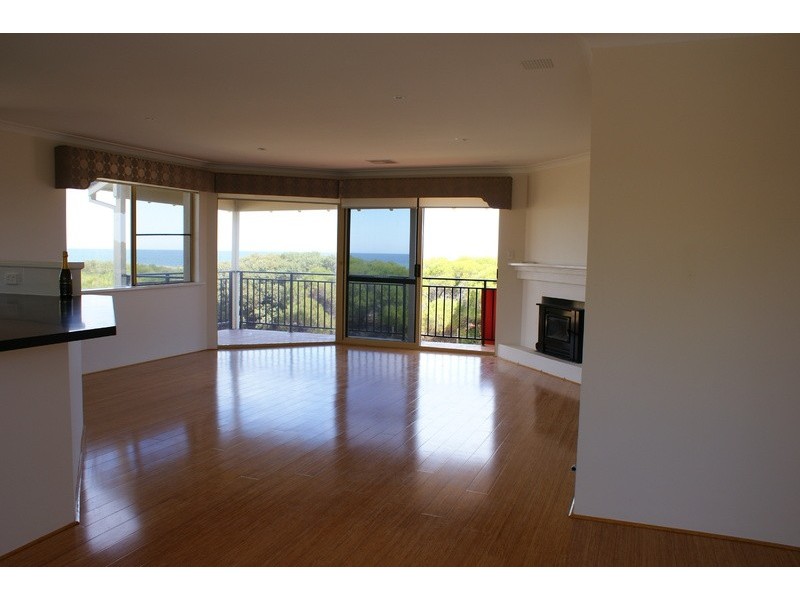126 Oceanside Promenade, Mullaloo WA 6027