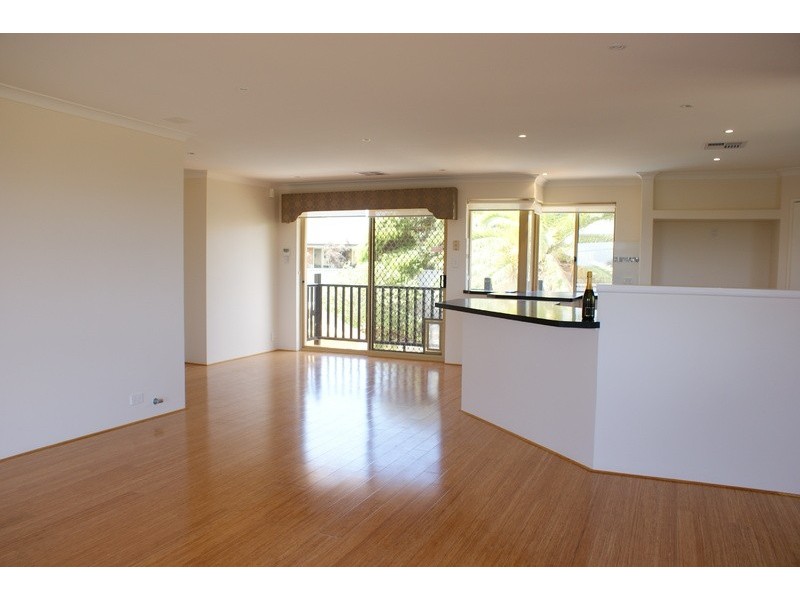 126 Oceanside Promenade, Mullaloo WA 6027