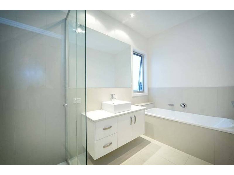 8 May Street, Altona North VIC 3025