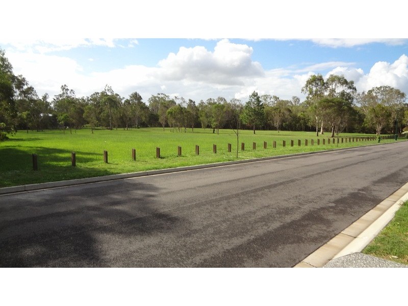 3 Foxwood circuit, Wakerley QLD 4154