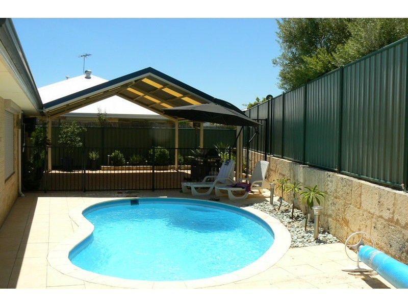 58 Bowden Drive, High Wycombe WA 6057