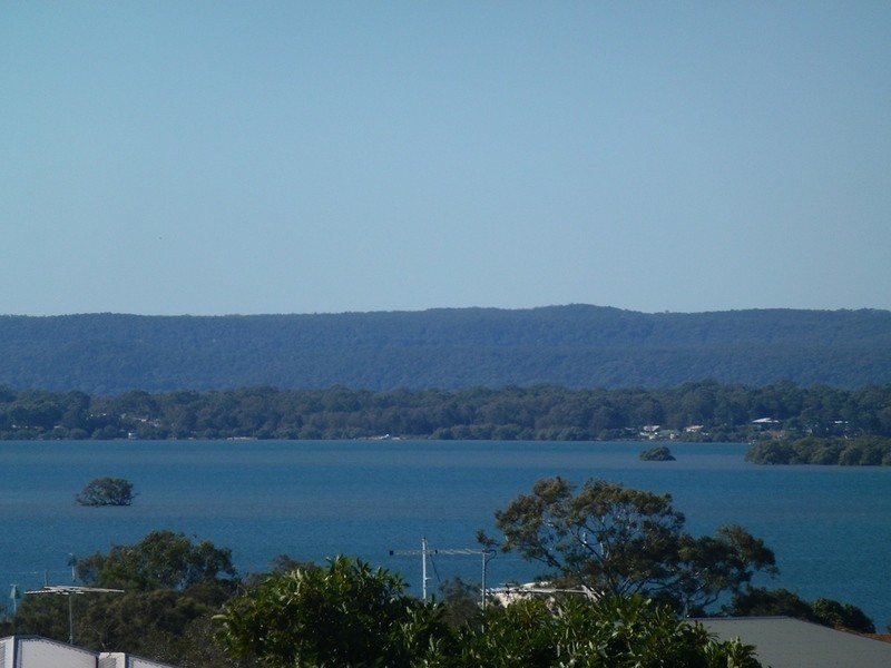 16 Irwin Place, Redland Bay QLD 4165