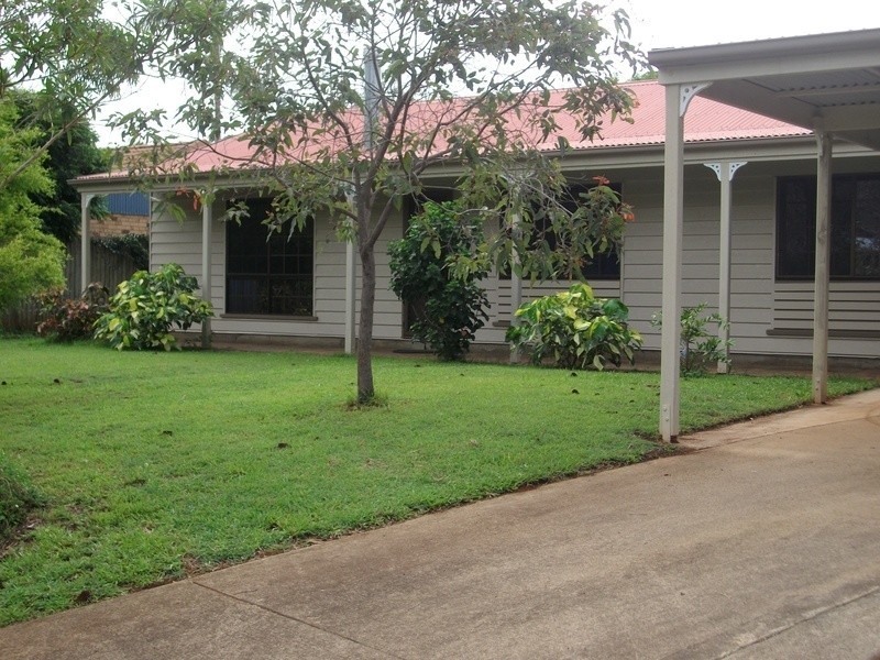 7 Tamarin Dr, Mapleton QLD 4560