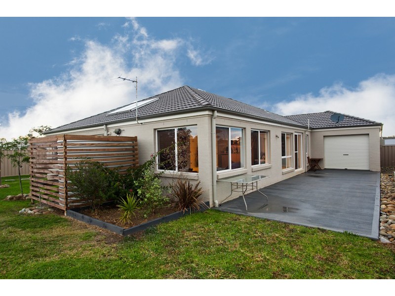 2 Mintbush Crescent, Worrigee NSW 2540