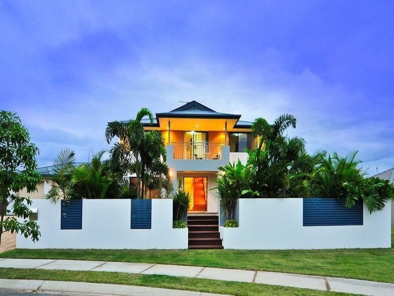 44 Hallow Crescent, Augustine Heights QLD 4300