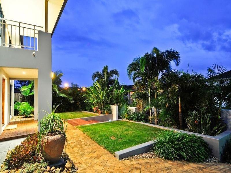 44 Hallow Crescent, Augustine Heights QLD 4300