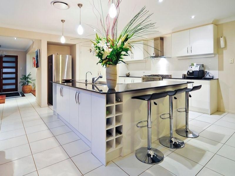 44 Hallow Crescent, Augustine Heights QLD 4300