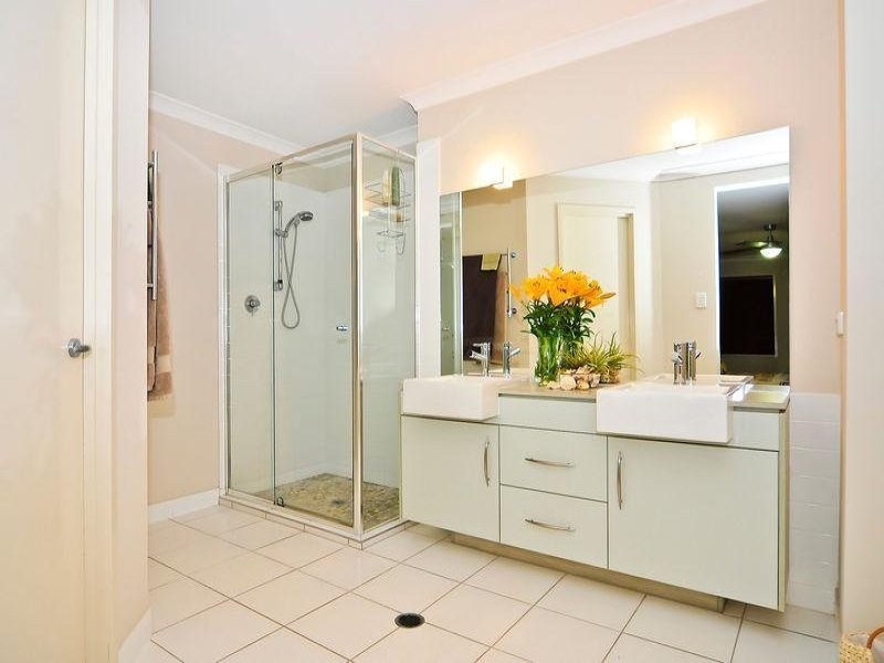 44 Hallow Crescent, Augustine Heights QLD 4300