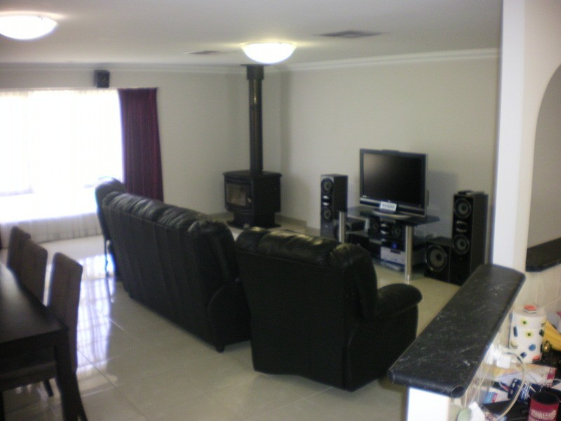 19 Lewis, Lamington WA 6430