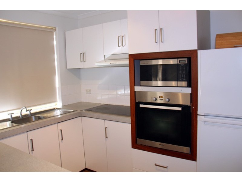 9/4 Ferguson Street, Maylands WA 6051