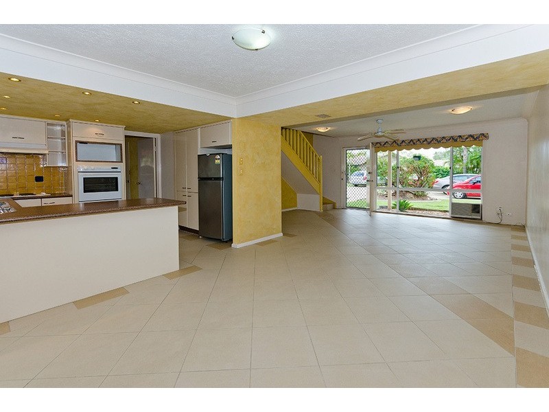 48/30 St Kevins Avenue, Benowa QLD 4217
