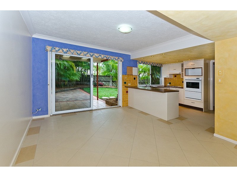 48/30 St Kevins Avenue, Benowa QLD 4217