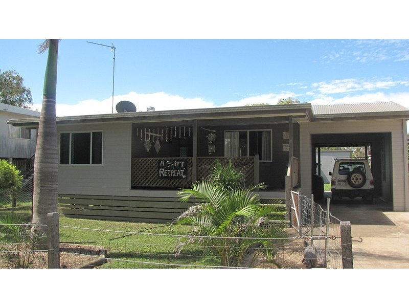 4 Poincianna Avenue, Curtis Island QLD 4680