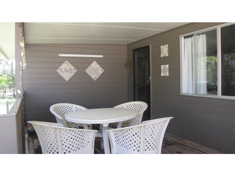4 Poincianna Avenue, Curtis Island QLD 4680