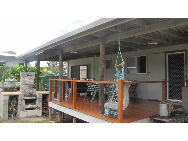 4 Poincianna Avenue, Curtis Island QLD 4680