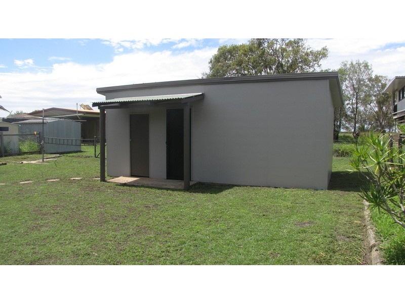 4 Poincianna Avenue, Curtis Island QLD 4680