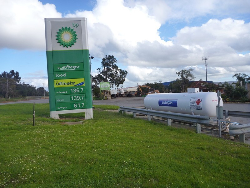 269 South Western Highway, Armadale WA 6112