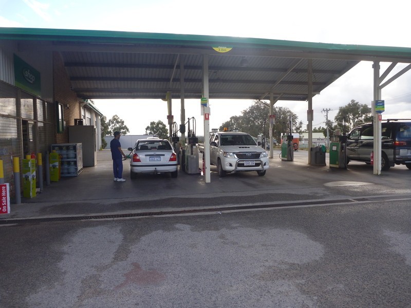 269 South Western Highway, Armadale WA 6112