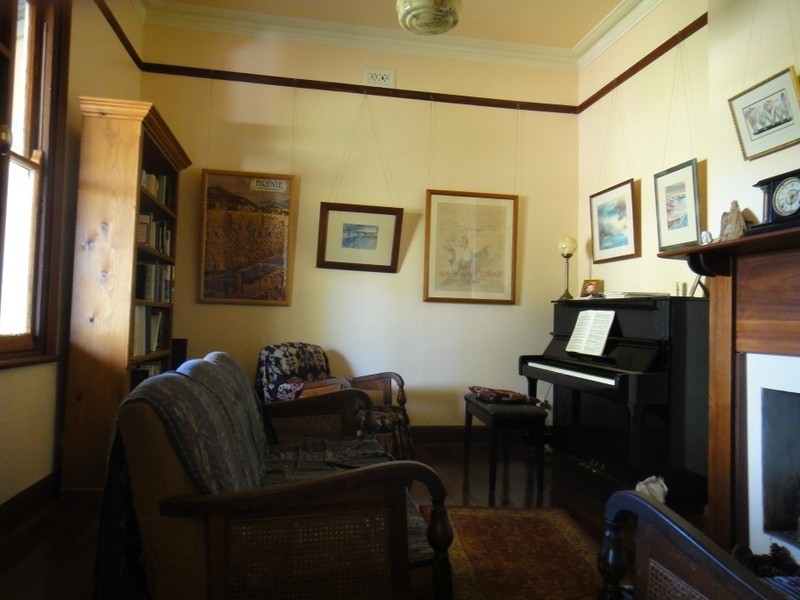 136 Anzac Tce, Bassendean WA 6054