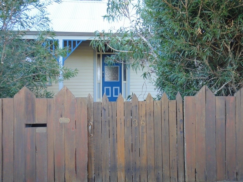 136 Anzac Tce, Bassendean WA 6054