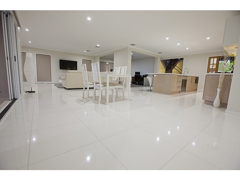 11 Abbey Court, Pelican Waters QLD 4551