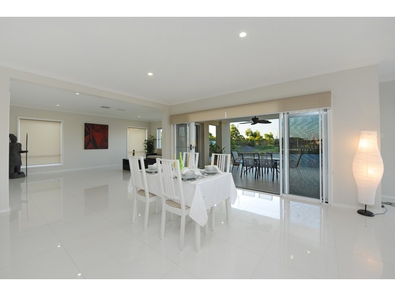 11 Abbey Court, Pelican Waters QLD 4551