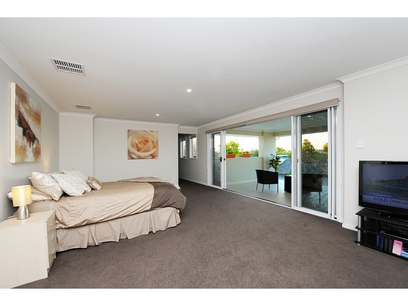 11 Abbey Court, Pelican Waters QLD 4551