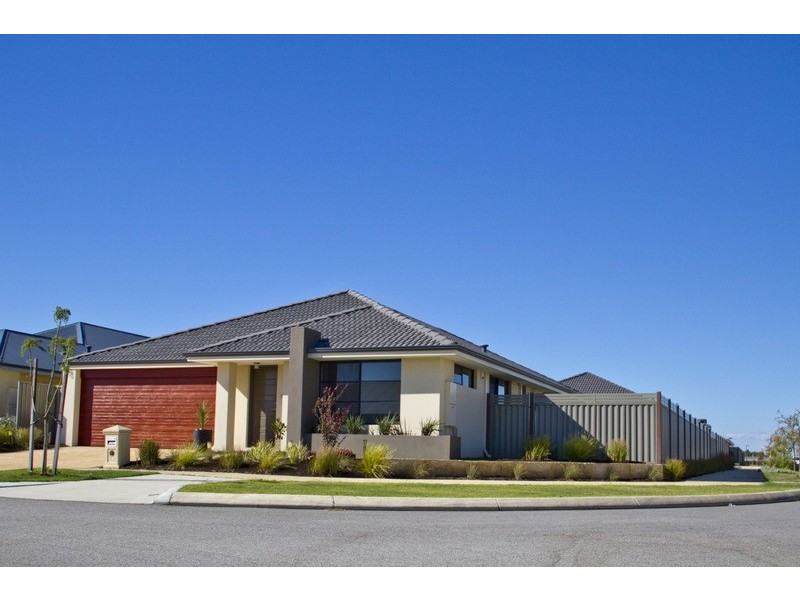 18 Guerin Avenue, Piara Waters WA 6112