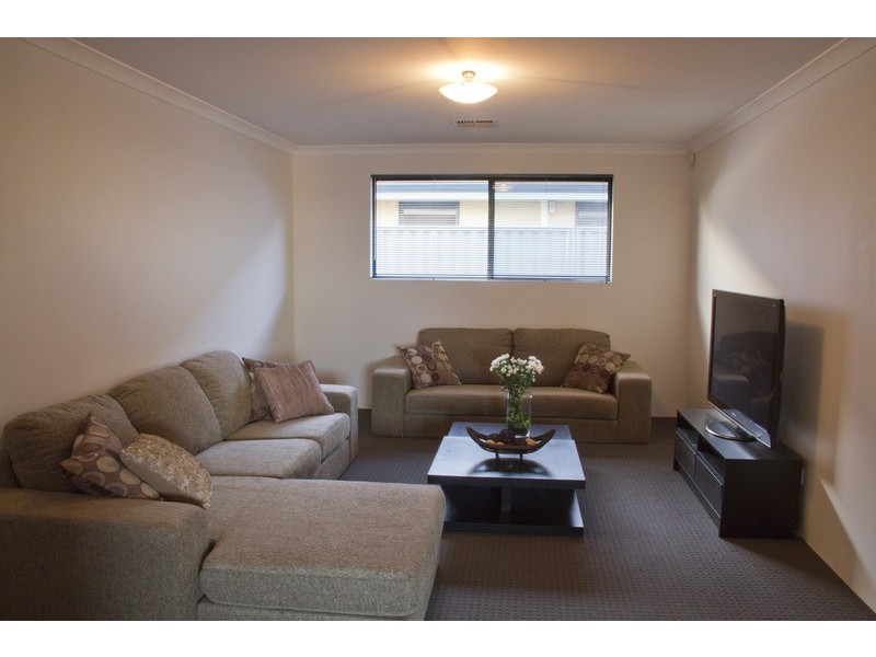 18 Guerin Avenue, Piara Waters WA 6112