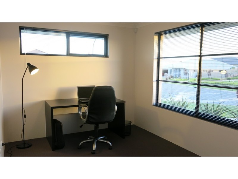 18 Guerin Avenue, Piara Waters WA 6112