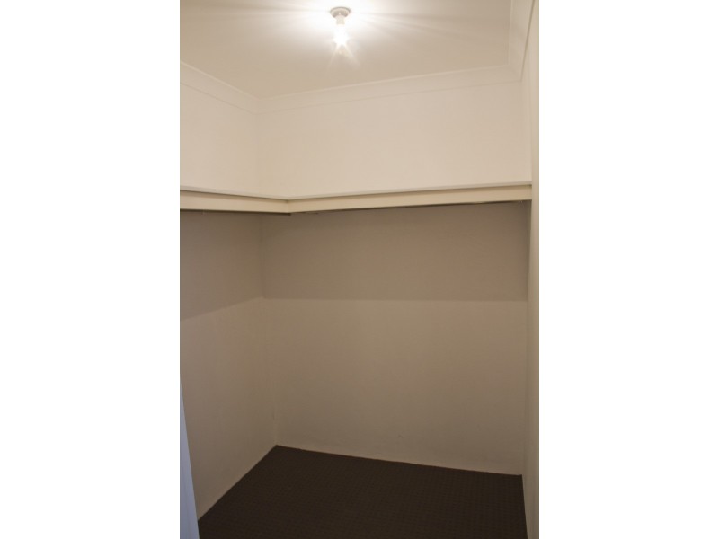 18 Guerin Avenue, Piara Waters WA 6112