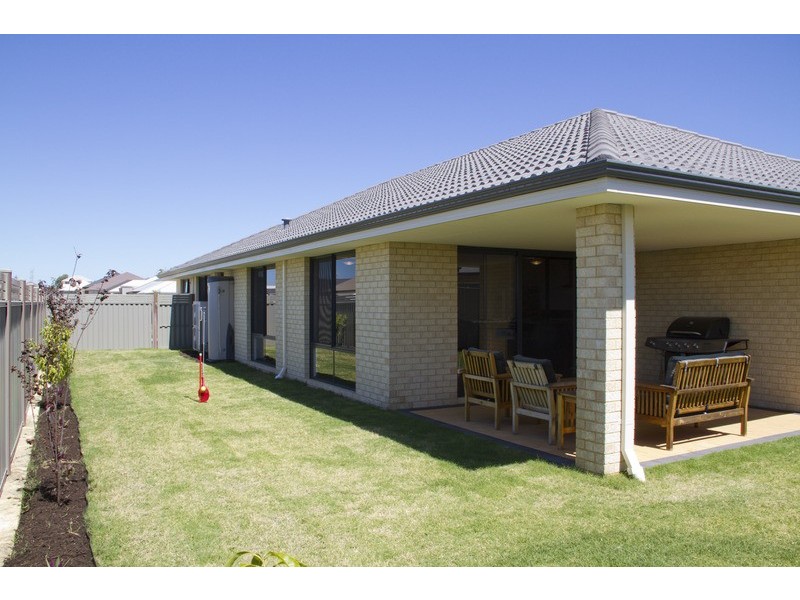 18 Guerin Avenue, Piara Waters WA 6112