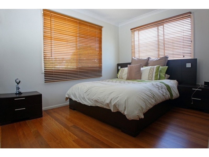 35 Mallawa Drive, Palm Beach QLD 4221