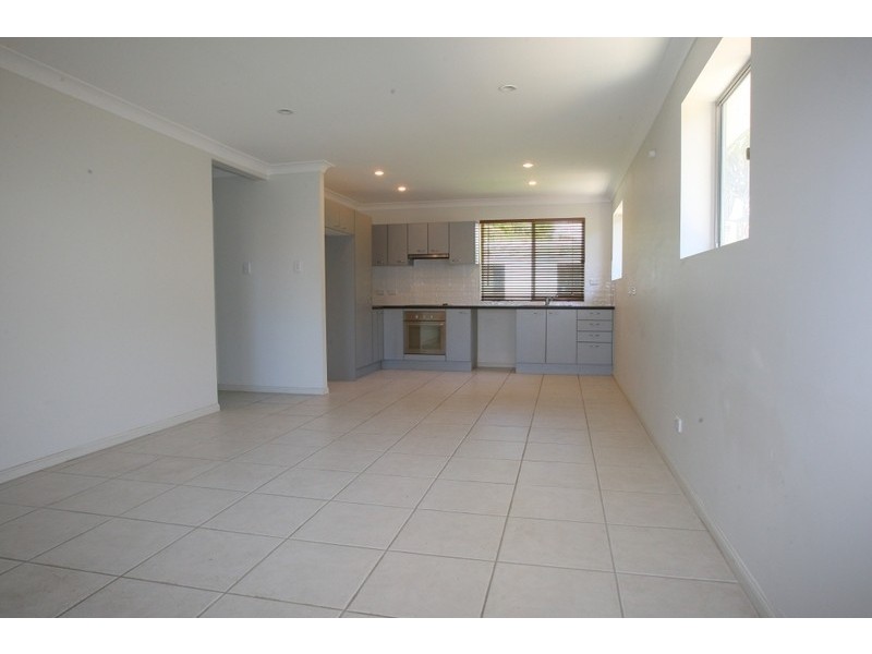 35 Mallawa Drive, Palm Beach QLD 4221