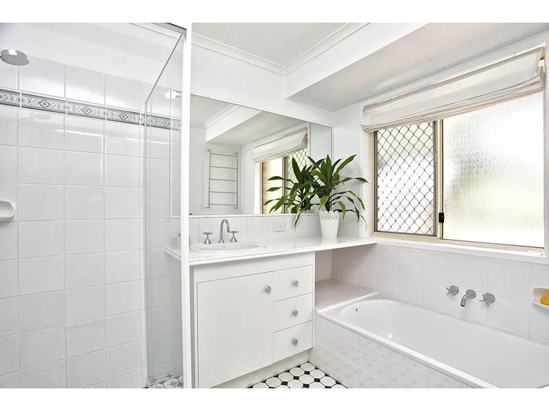 104-106 HAWTHORN ROAD, Burpengary QLD 4505