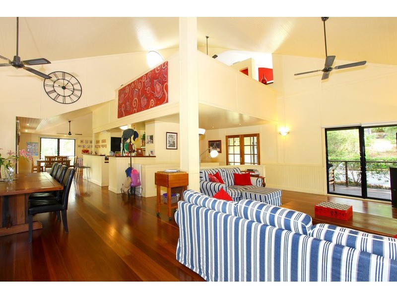 30 Lydford Close, Bonogin QLD 4213