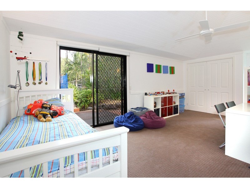 30 Lydford Close, Bonogin QLD 4213