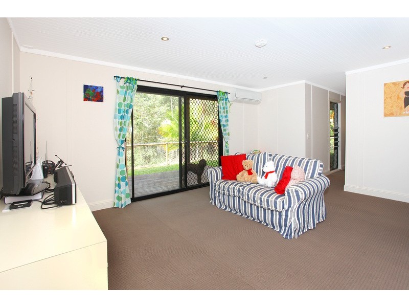 30 Lydford Close, Bonogin QLD 4213