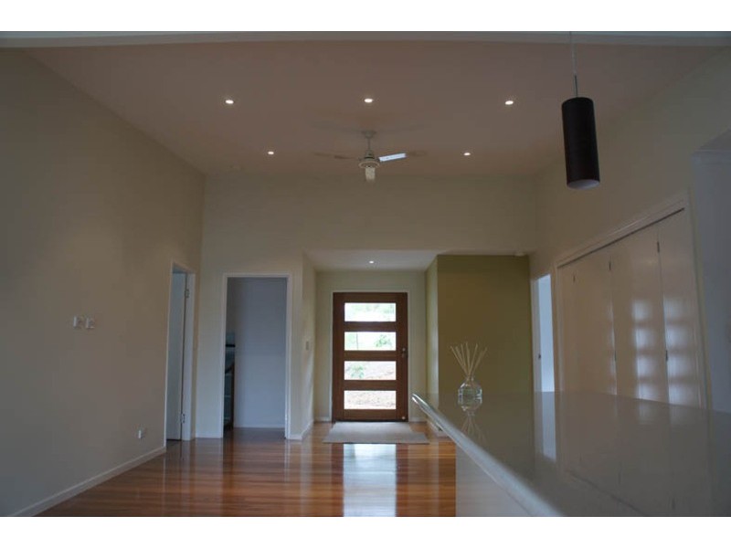 1 Lindsay Circuit, Nambour QLD 4560
