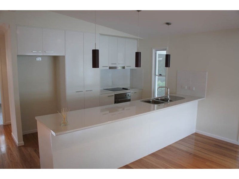 1 Lindsay Circuit, Nambour QLD 4560