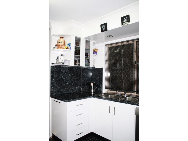 4  Duncan court, Kelso QLD 4815