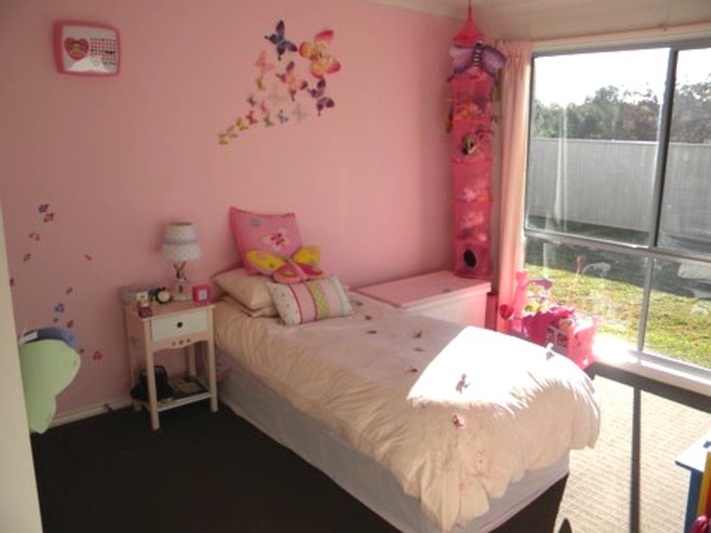 17 Jacob Street, Burrumbuttock NSW 2642